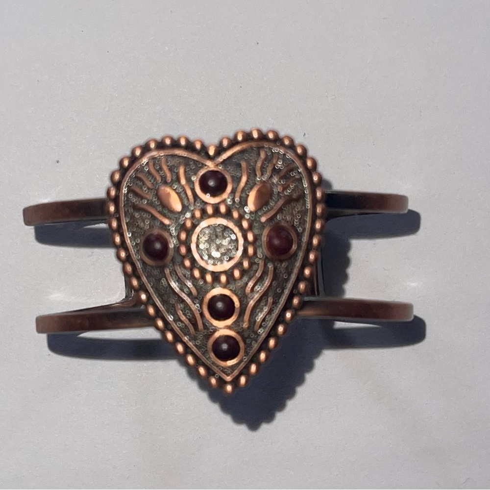 Bracelet.